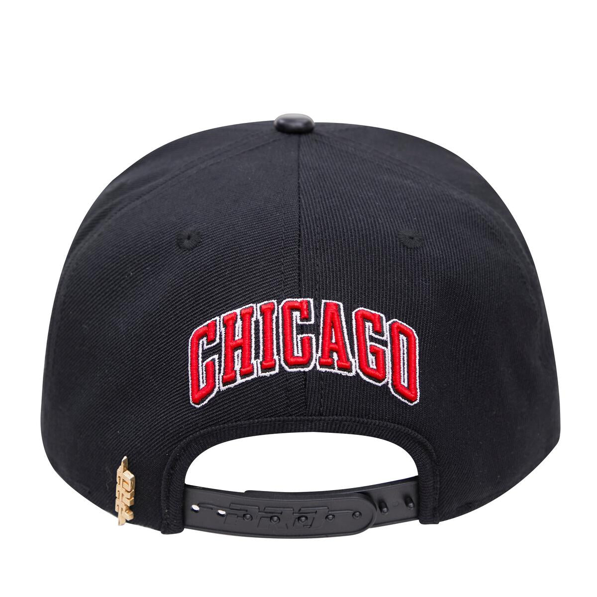 Pro Standard - Chicago Bulls Logo Snapback Hat