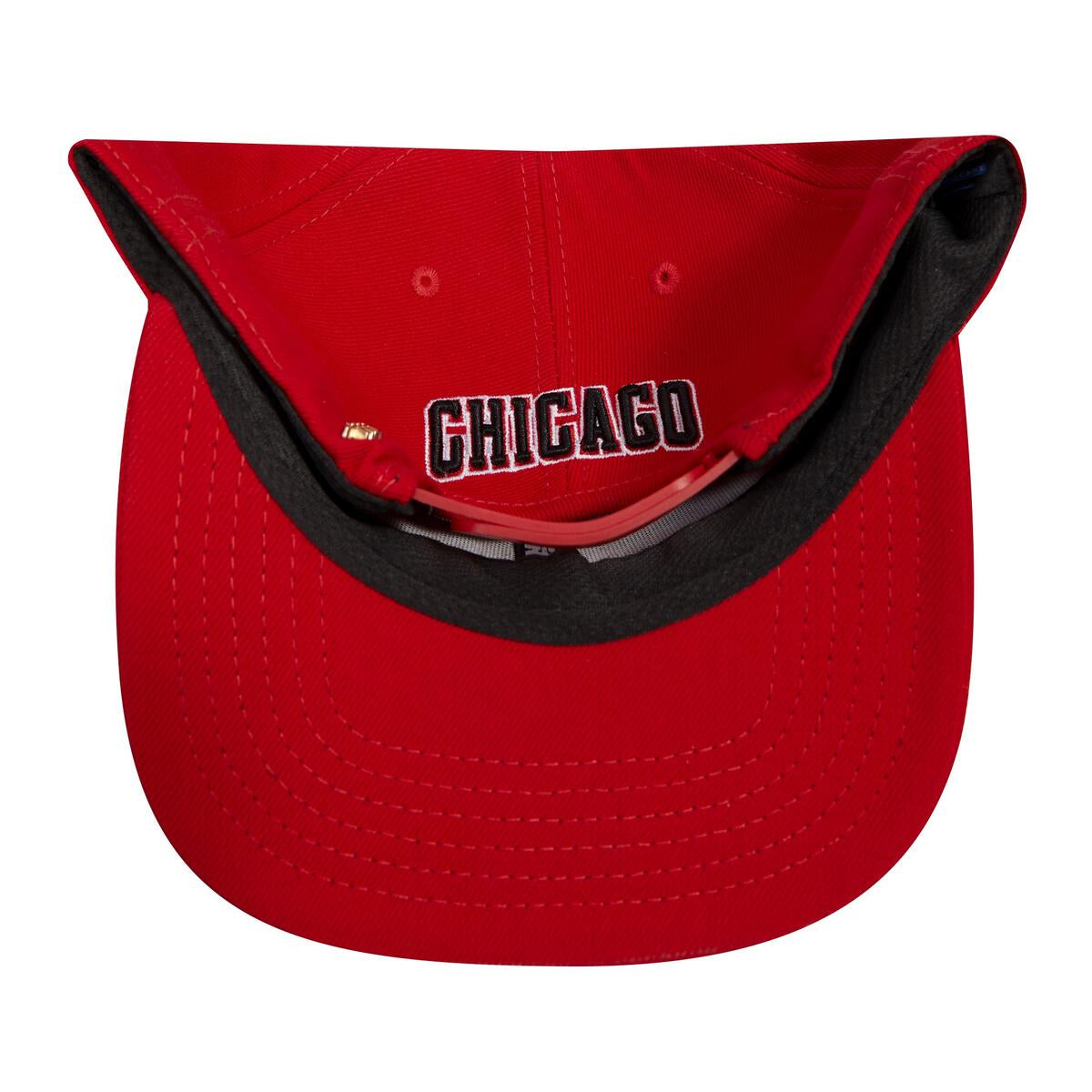 Pro Standard - Chicago Bulls Logo Snapback Hat