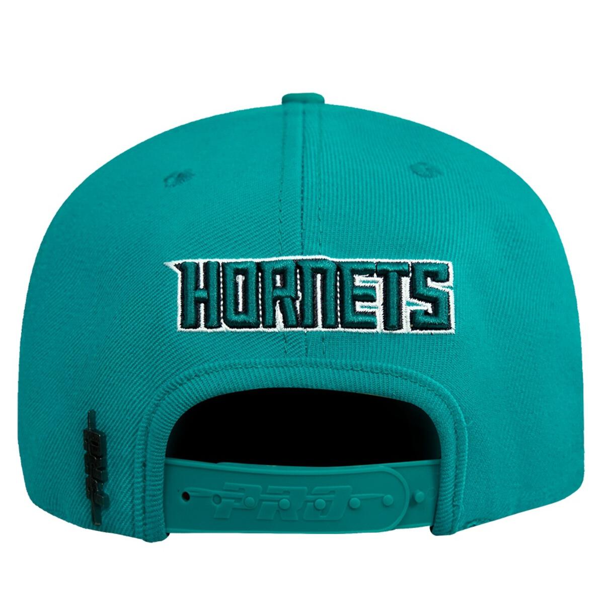 Pro Standard - Charlotte Hornets Logo Snapback Hat