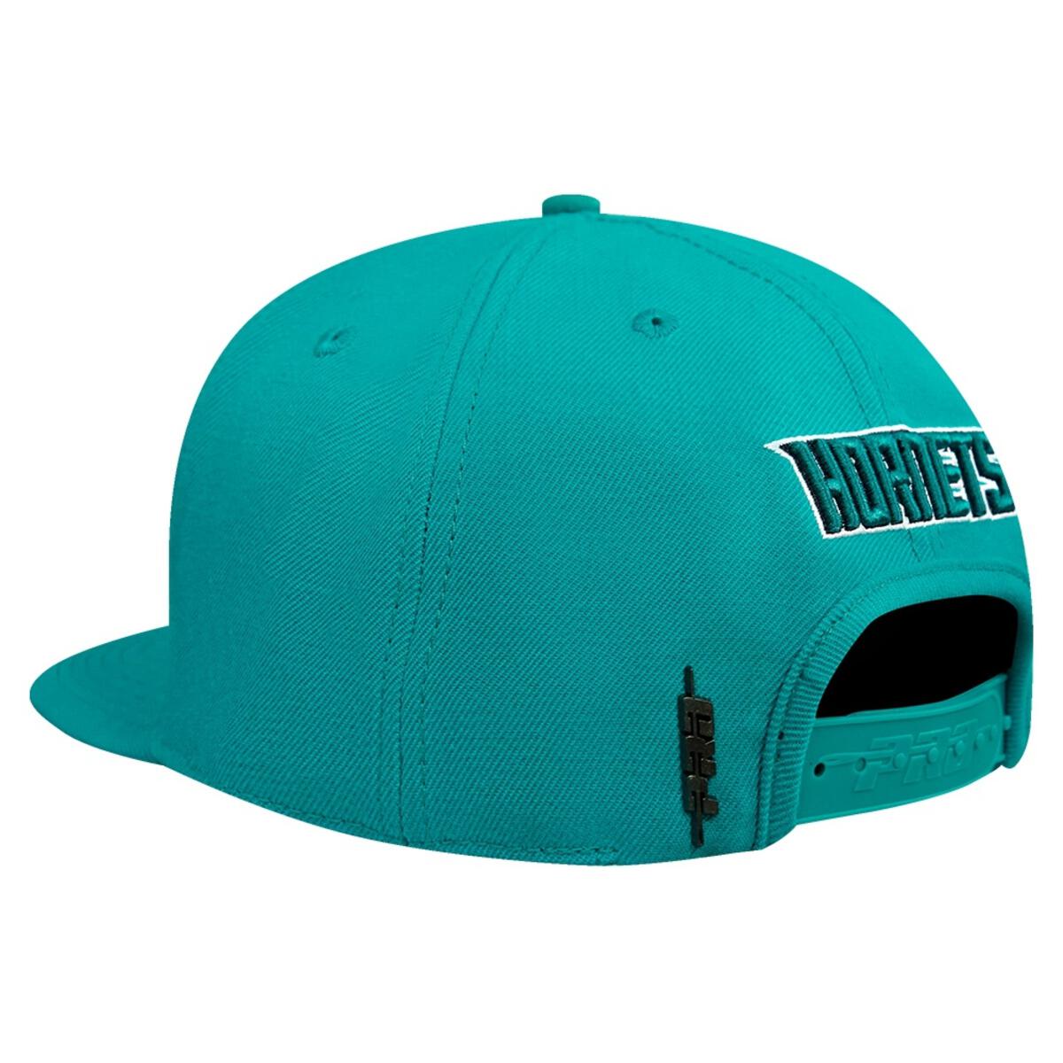 Pro Standard - Charlotte Hornets Logo Snapback Hat