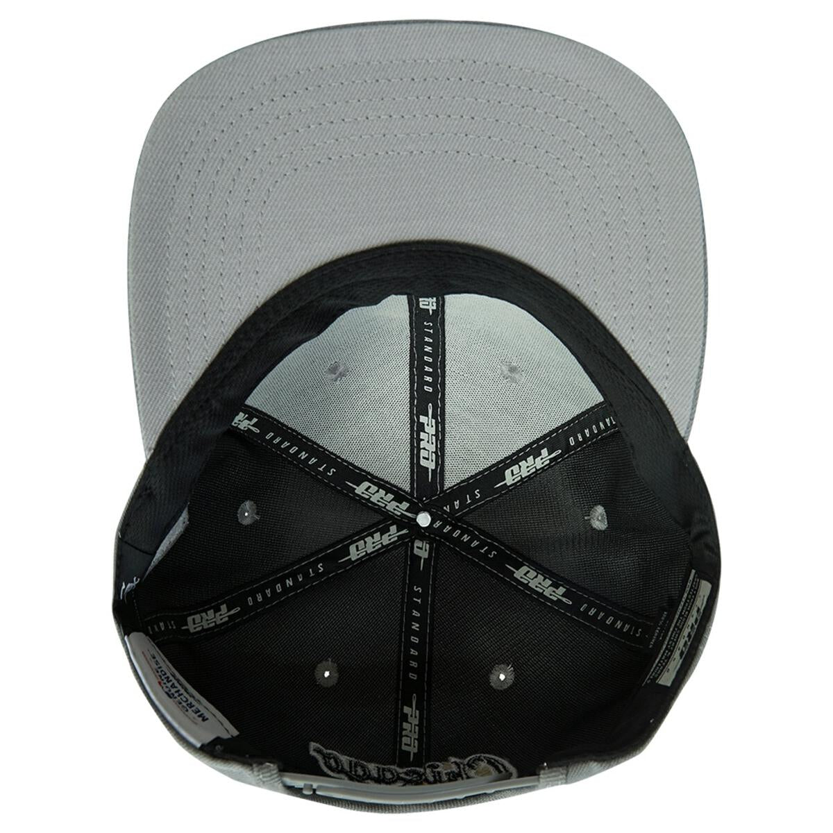 Pro Standard - Chicago White Sox Classic Chenille Wool Snapback Hat
