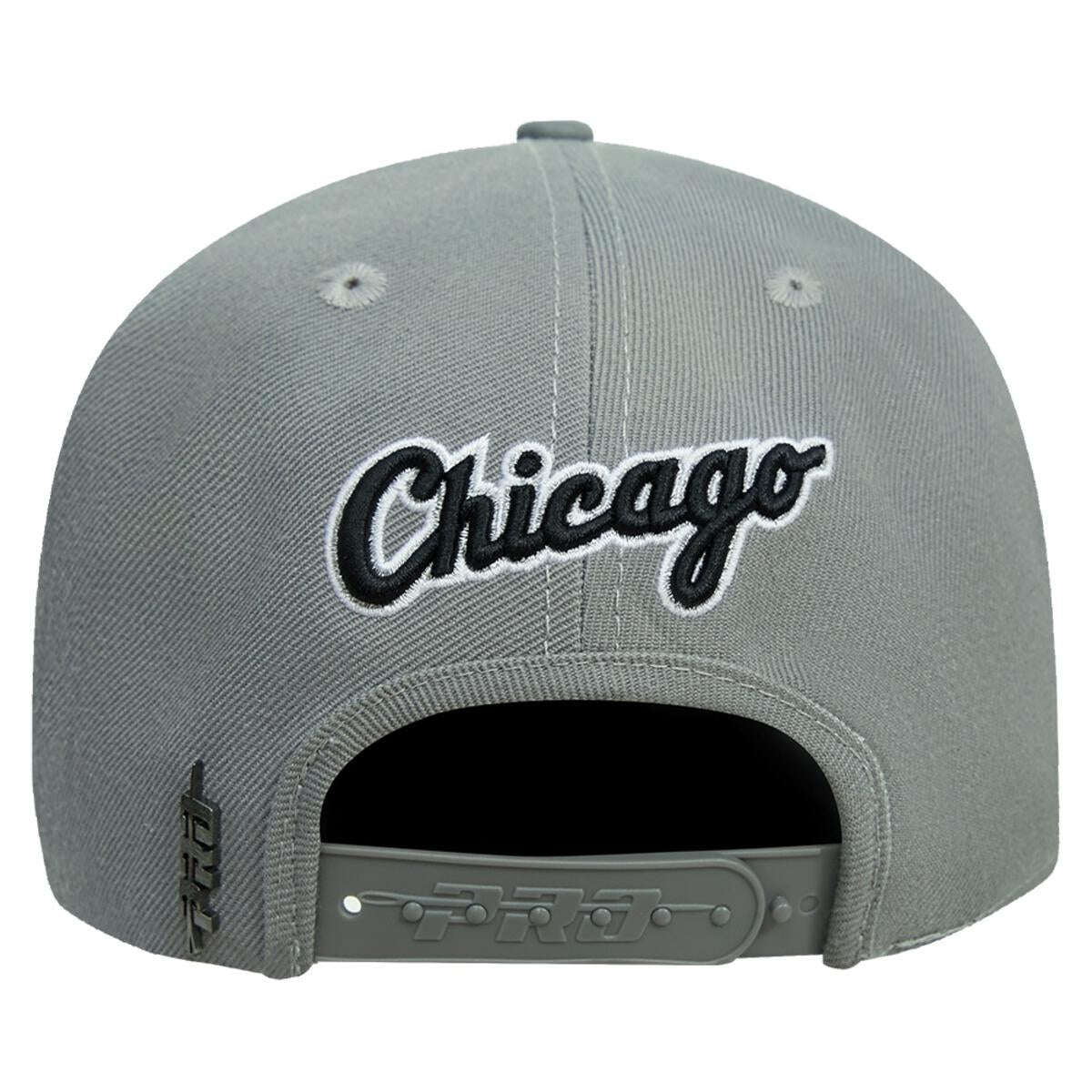 Pro Standard - Chicago White Sox Classic Chenille Wool Snapback Hat