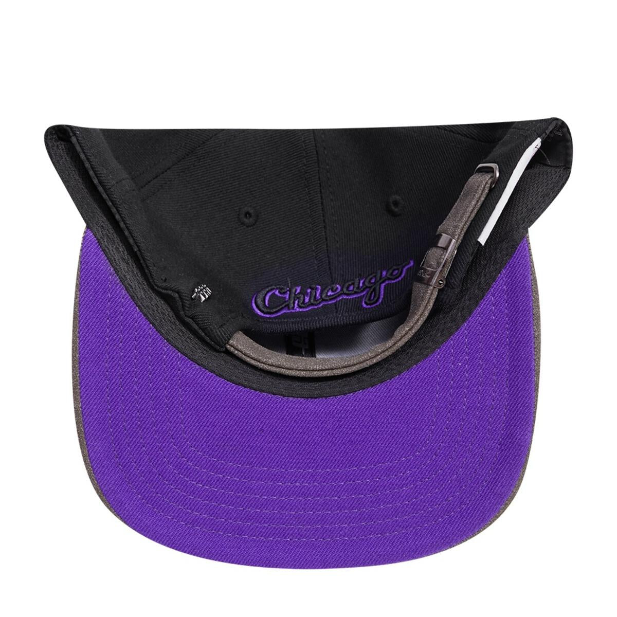 Pro Standard - Chicago White Sox Two Tone Leather Brim Snapback Hat