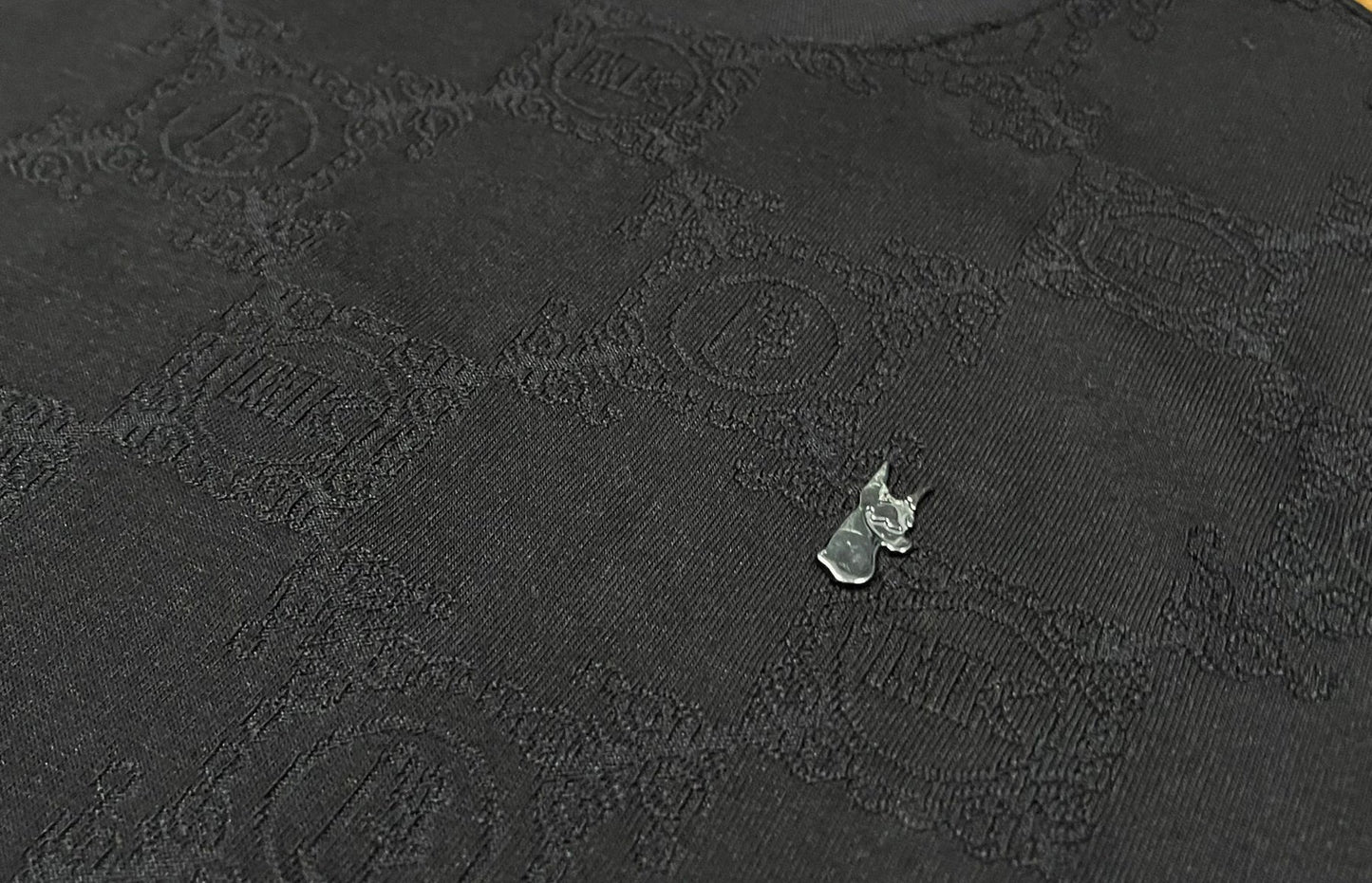 M335 Makobi Caspar Embossed Tee