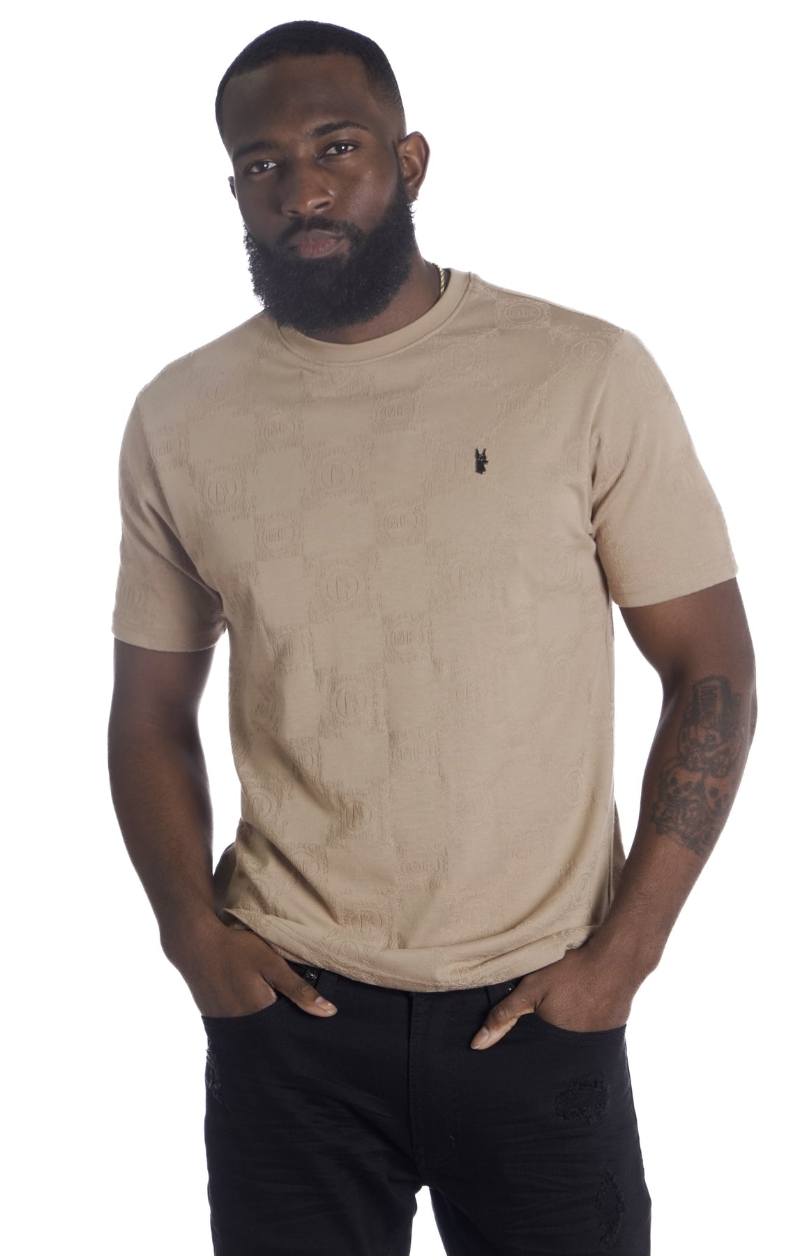 M335 Makobi Caspar Embossed Tee