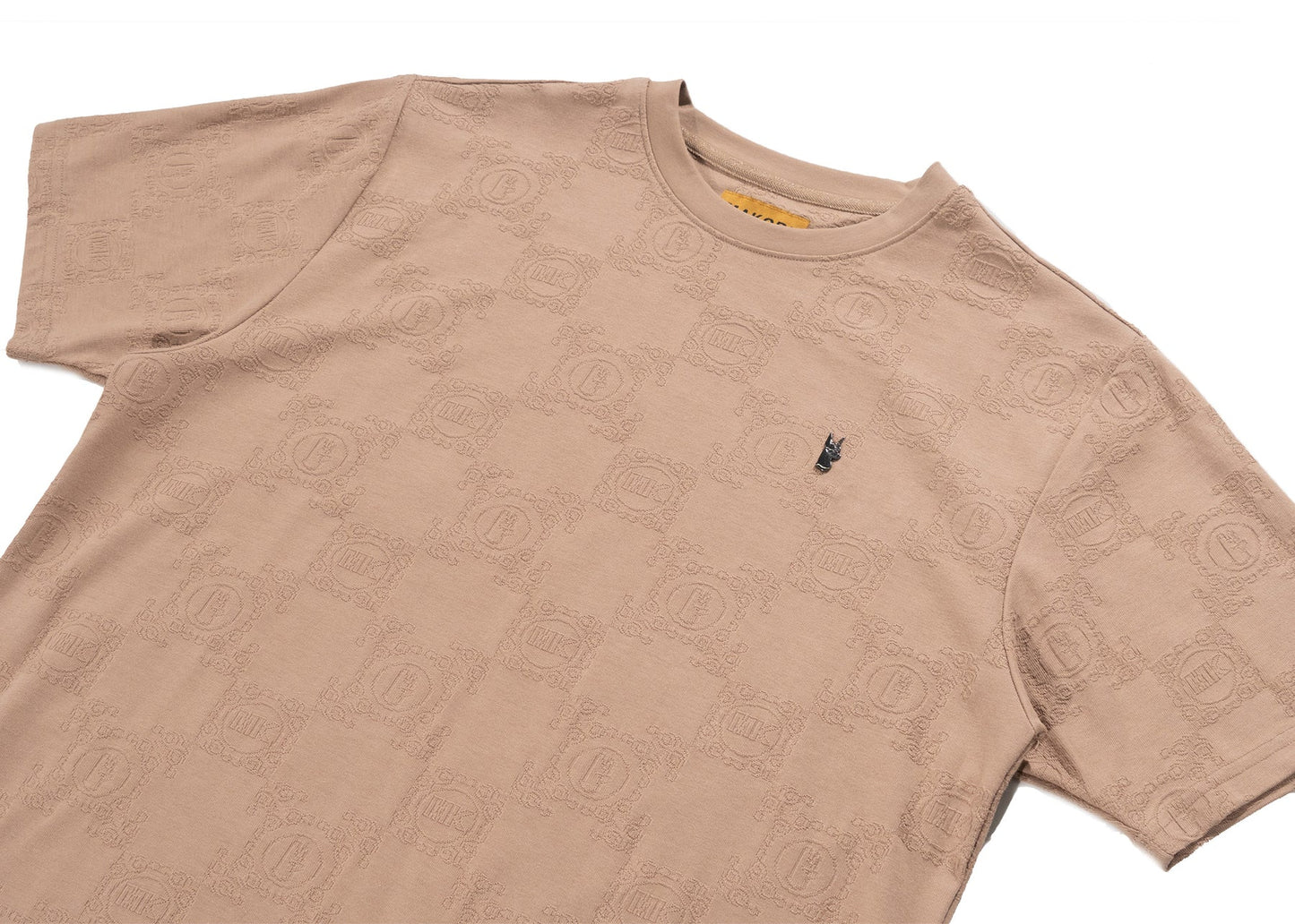 M335 Makobi Caspar Embossed Tee