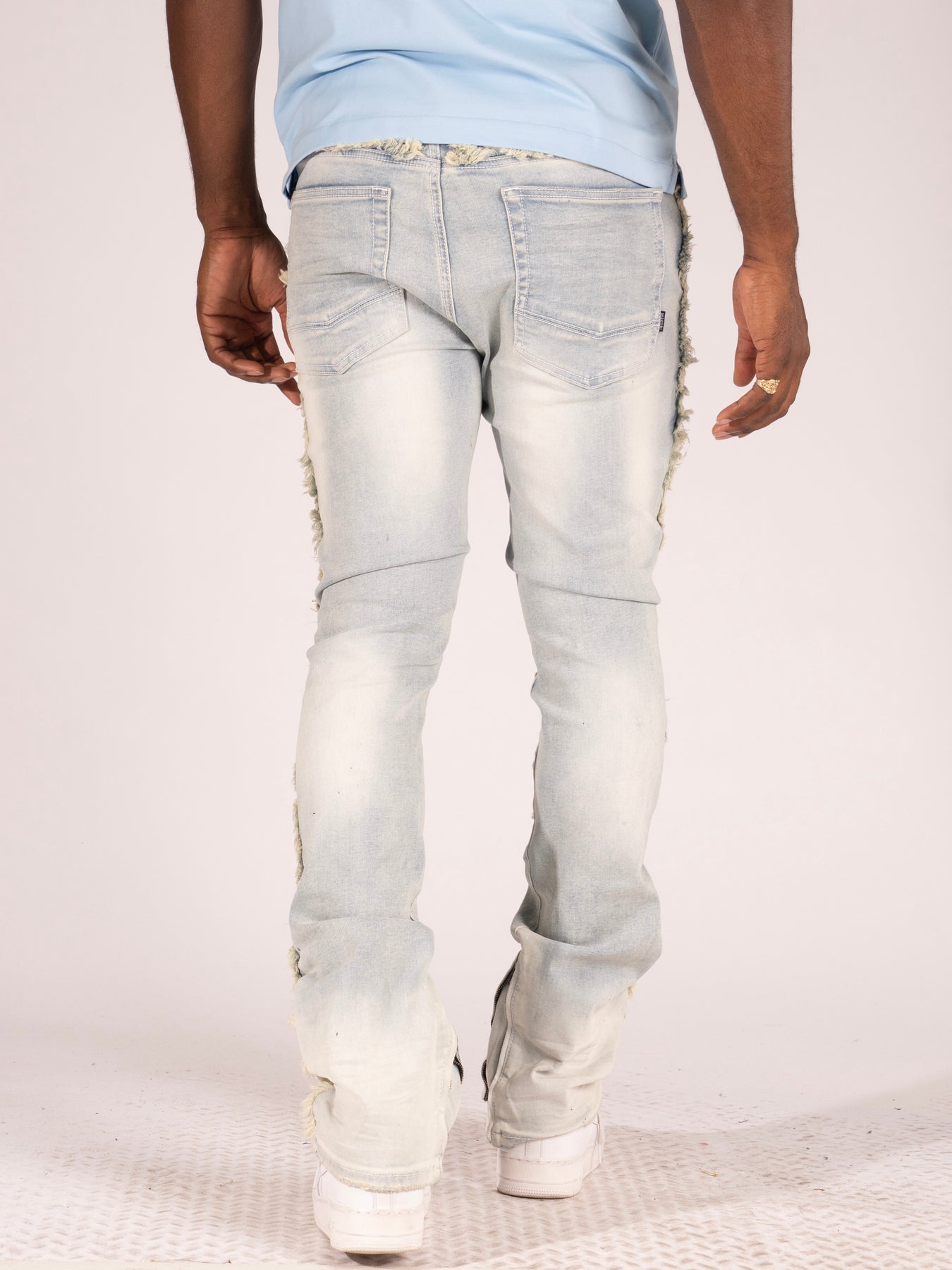 M1973 Makobi Danielli 34" Semi Stacked Jeans - Light Wash