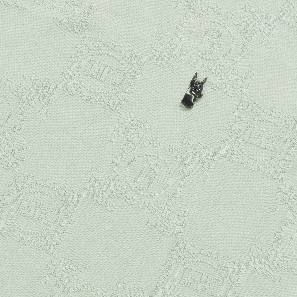 M335 Makobi Caspar Embossed Tee