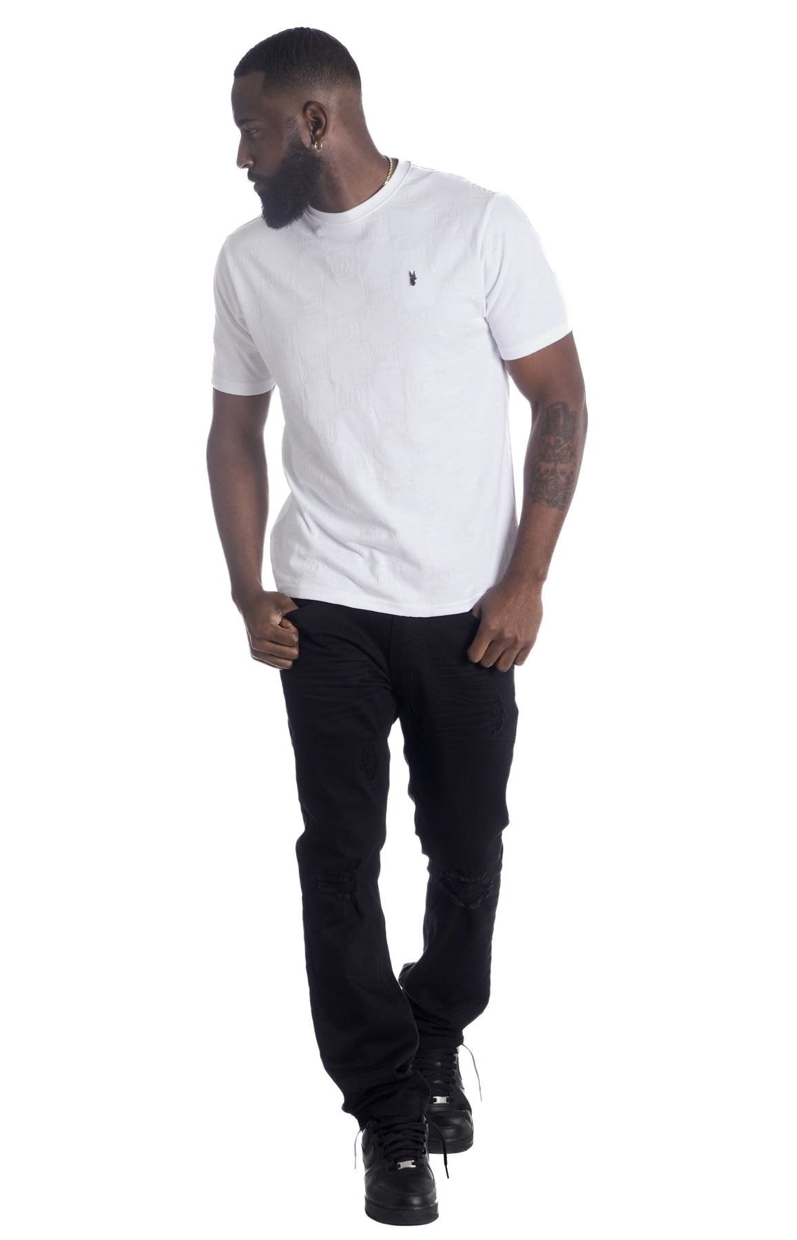 M335 Makobi Caspar Embossed Tee