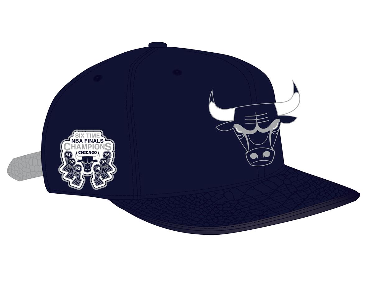Pro Standard - Chicago Bulls Gator Visor Strapback Hat