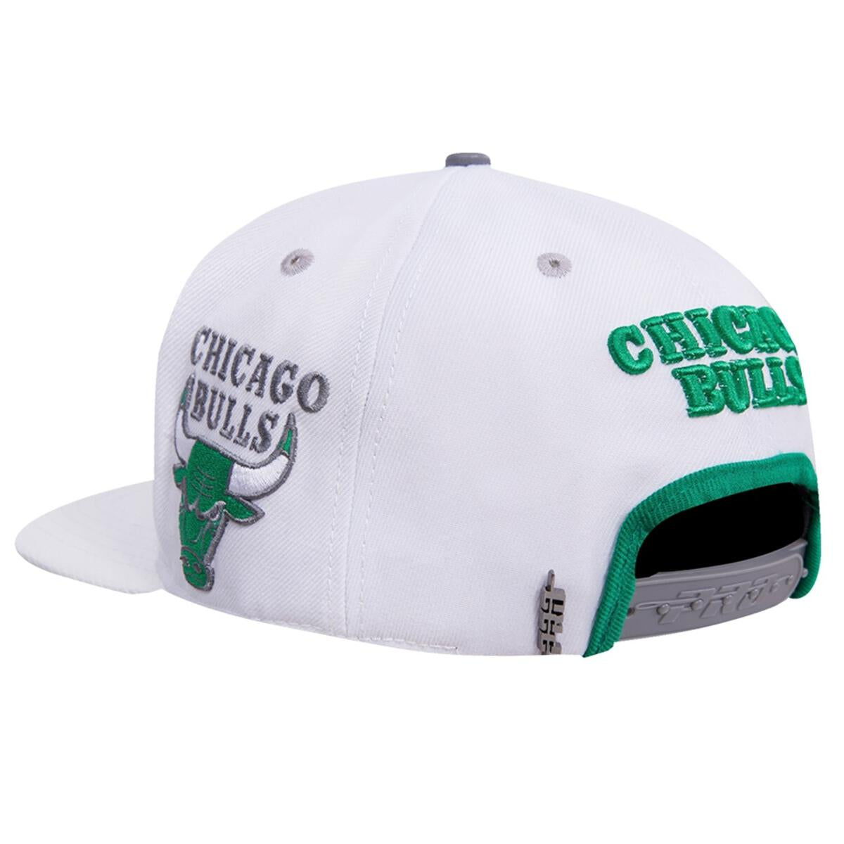 Pro Standard - Chicago Bulls Two Tone Leather Brim Snapback Hat