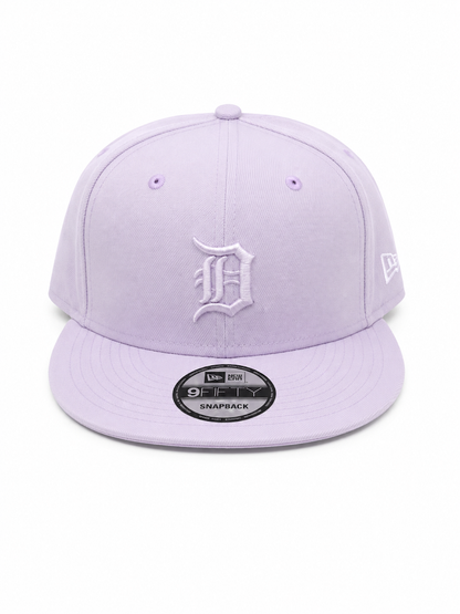 NEW ERA DETROIT TIGERS LILAC 9FIFTY SNAPBACK CAP