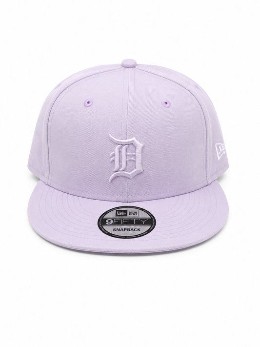 NEW ERA DETROIT TIGERS LILAC 9FIFTY SNAPBACK CAP