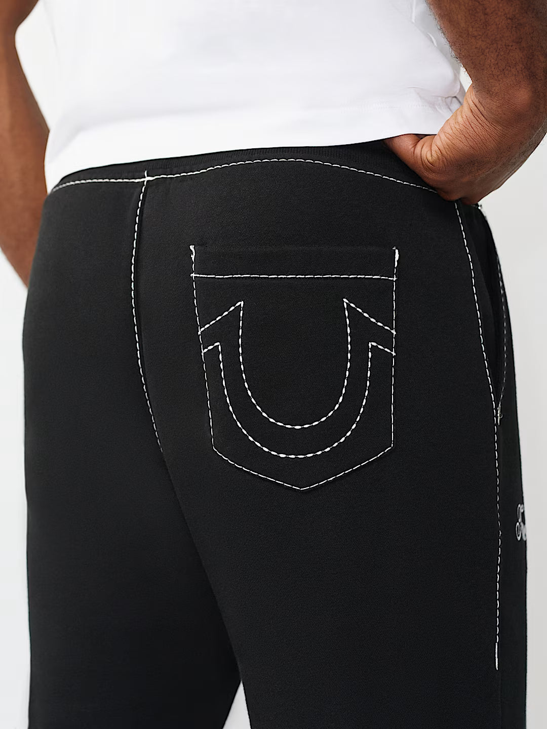 TRUE RELIGION MEN'S CREST BIG T SWEATPANTS (#110151)