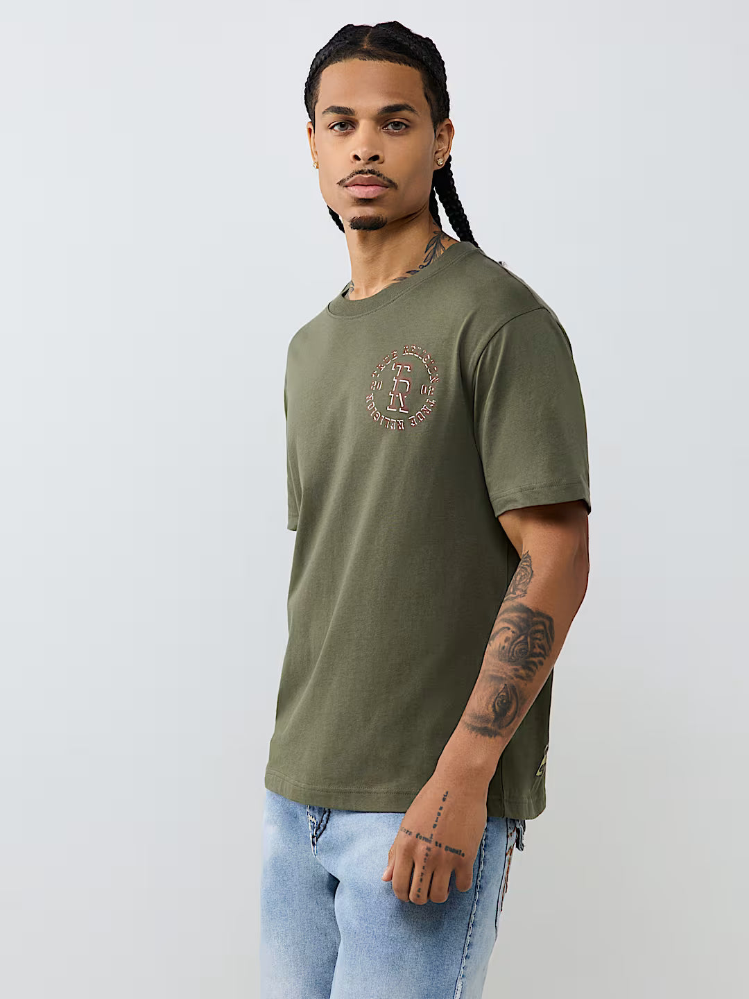 TRUE RELIGION SS STACKED LOGO TEE (110664)