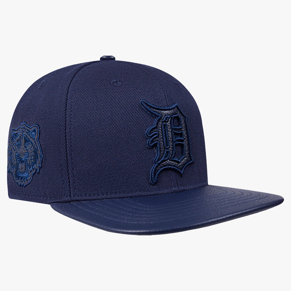 PRO STANDARD DETROIT TIGERS TRIPLE TONAL PRIMARY LOGO STRAPBACK HAT