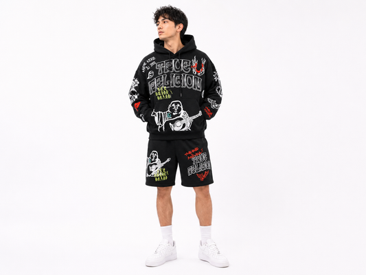 TRUE RELIGION MEN'S SKETCHED LOGO FLEECE SHORTS (110333)