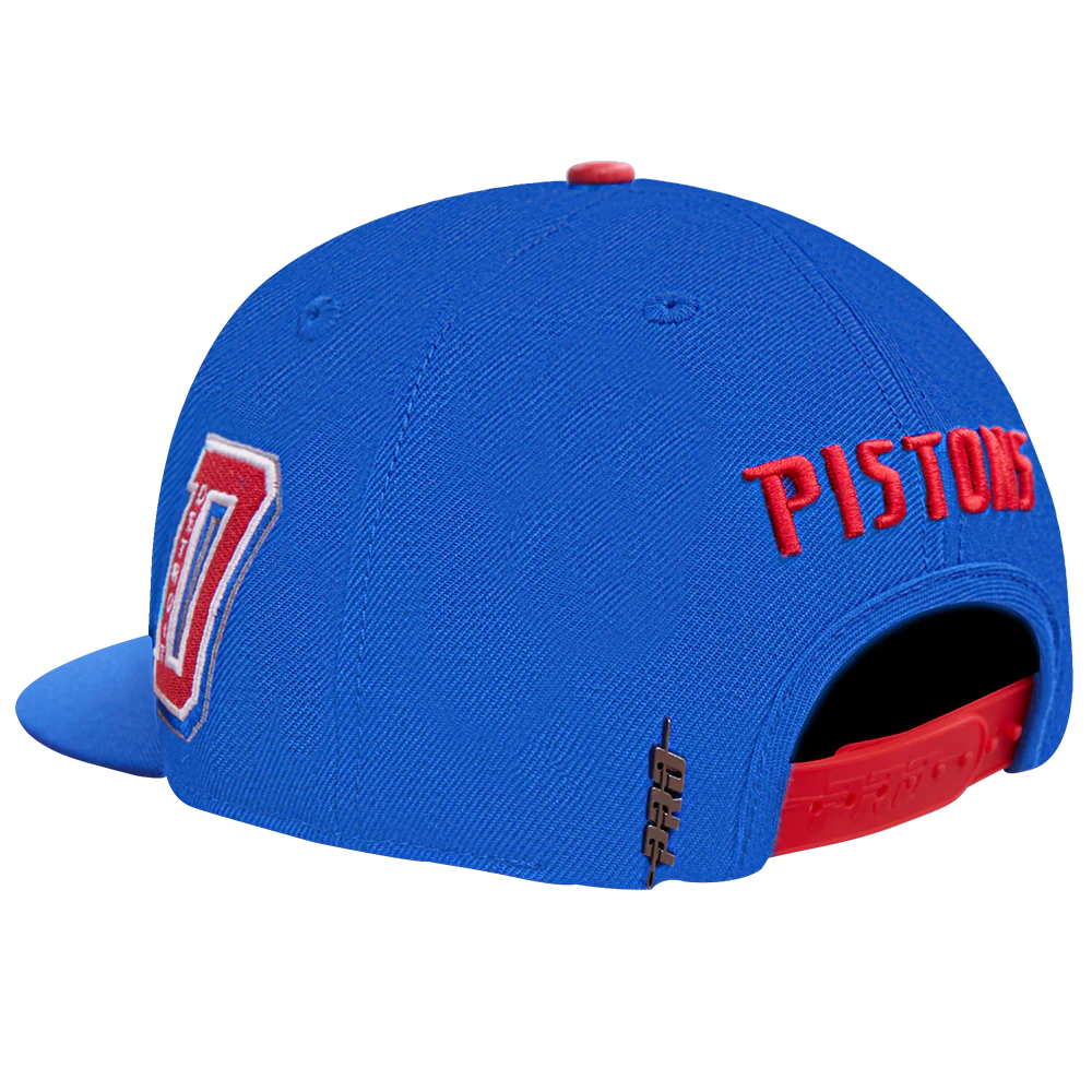PRO STANDARD DETROIT PISTONS OLD ENGLISH SNAPBACK CAP
