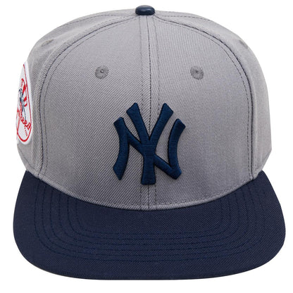 Pro Standard - New York Yankees Logos Snapback Hat