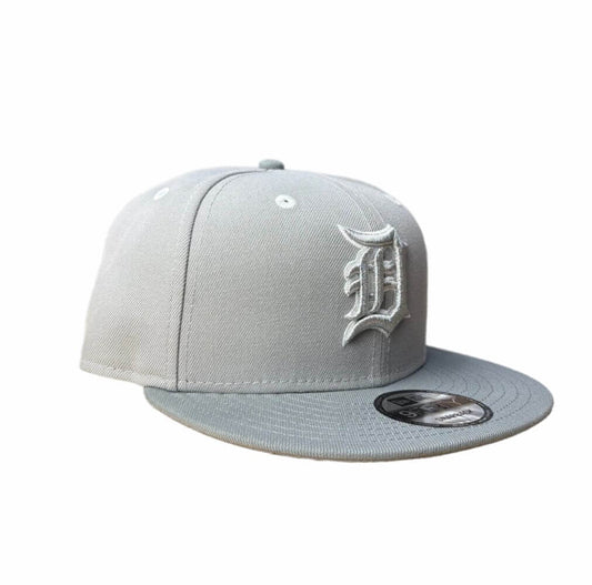 NEW ERA DETROIT TIGERS GRAY/SILVER 9FIFTY SNAPBACK CAP
