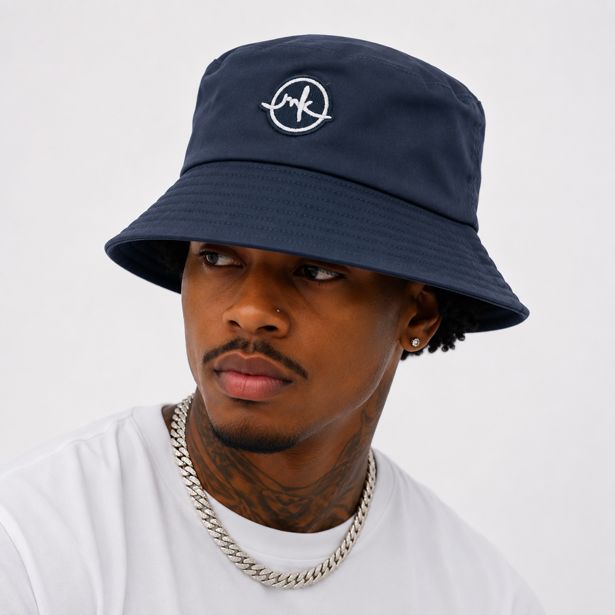 M033 MAKOBI COLTON NYLON BUCKET HAT